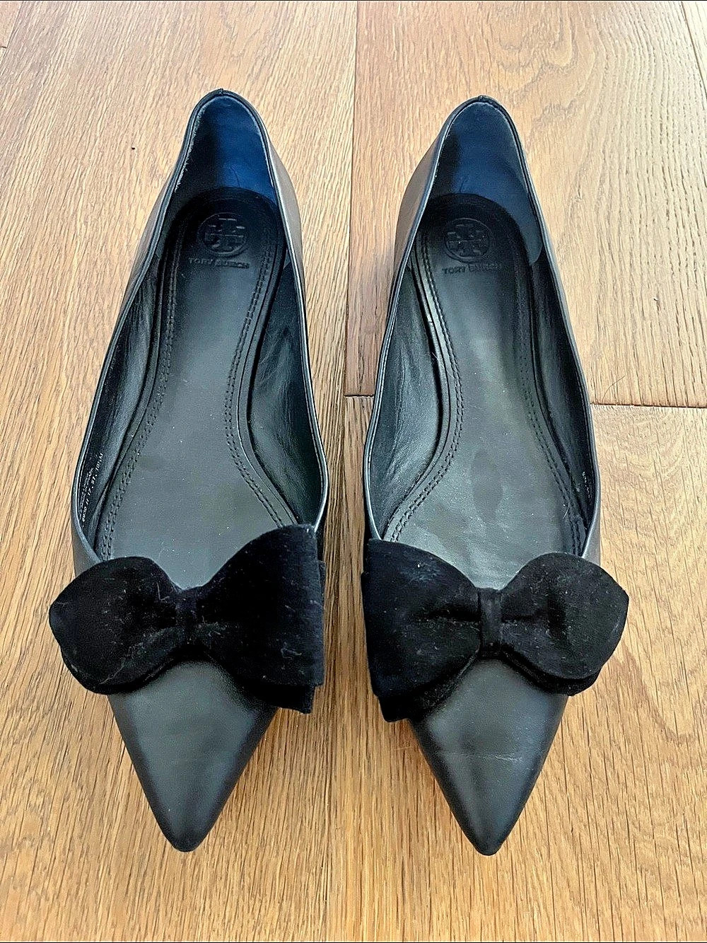 Tory Burch Black Bow Pointed-Toe flats 10.5